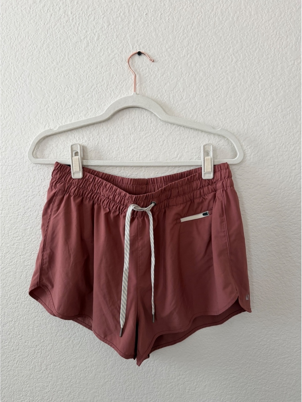 Vuori Women's clementine 2.0 Running Shorts alo yoga athleta aerie lululemon
